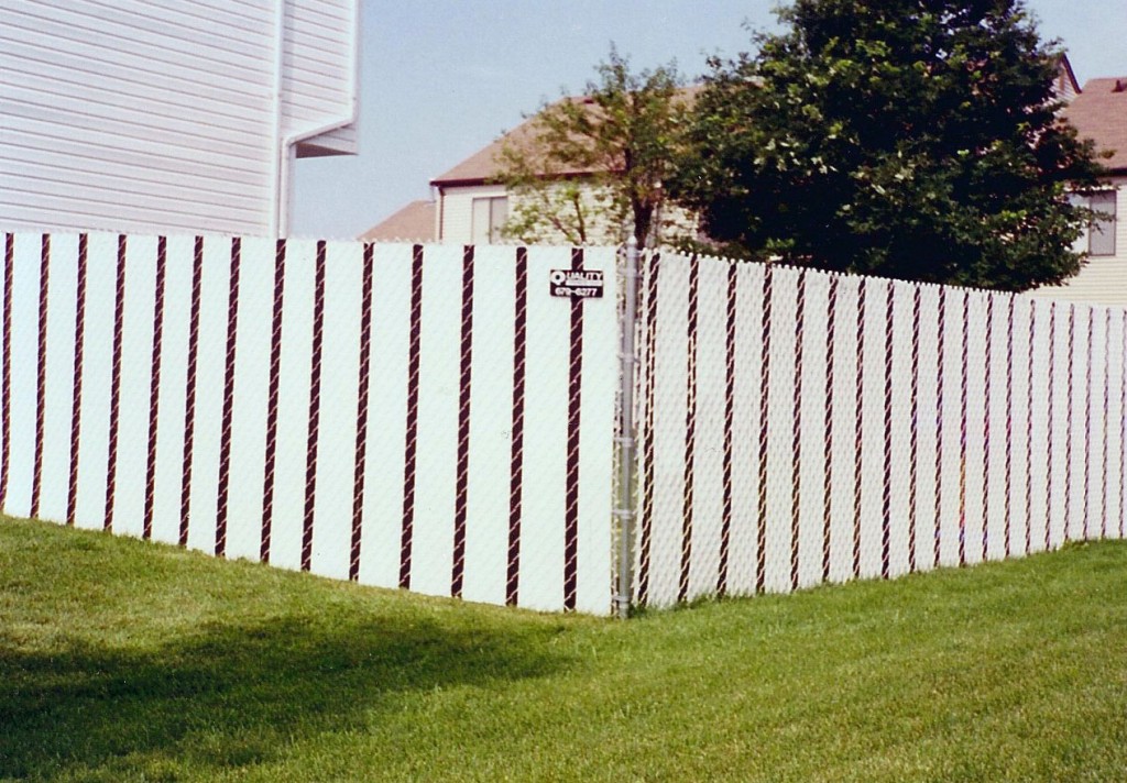 Chain Link with Slats 2022 Quality Fence Company www.https